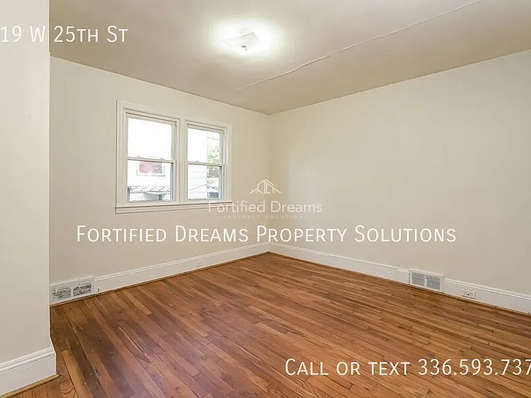 319 W 25th St — Photo 10
