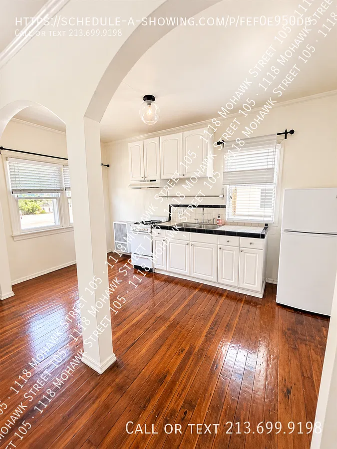 $0 Security Deposit+One Month Free- Loft Style Studio In Silverlake — Photo 4