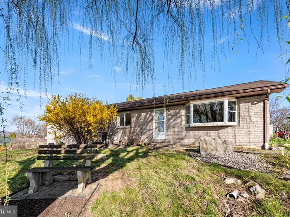 4951 Horseshoe Pike, Honey Brook, PA 19344