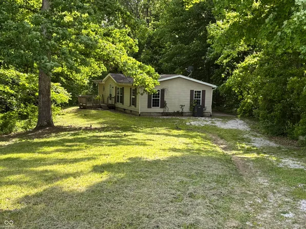3042 S Conservation Club Rd, Morgantown, IN 46160