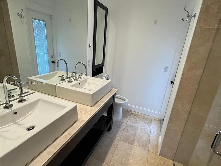 5801 SW 100th St — Photo 9