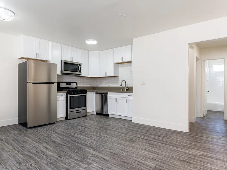 Aurora Vista Apartments — Photo 6