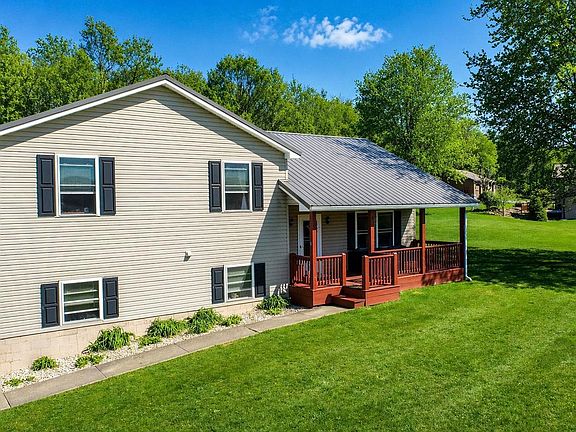 3rd image of 2074 Aiken Miller Rd