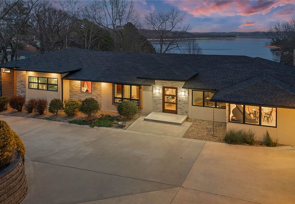 1st image of 83 Rivercliff Rd