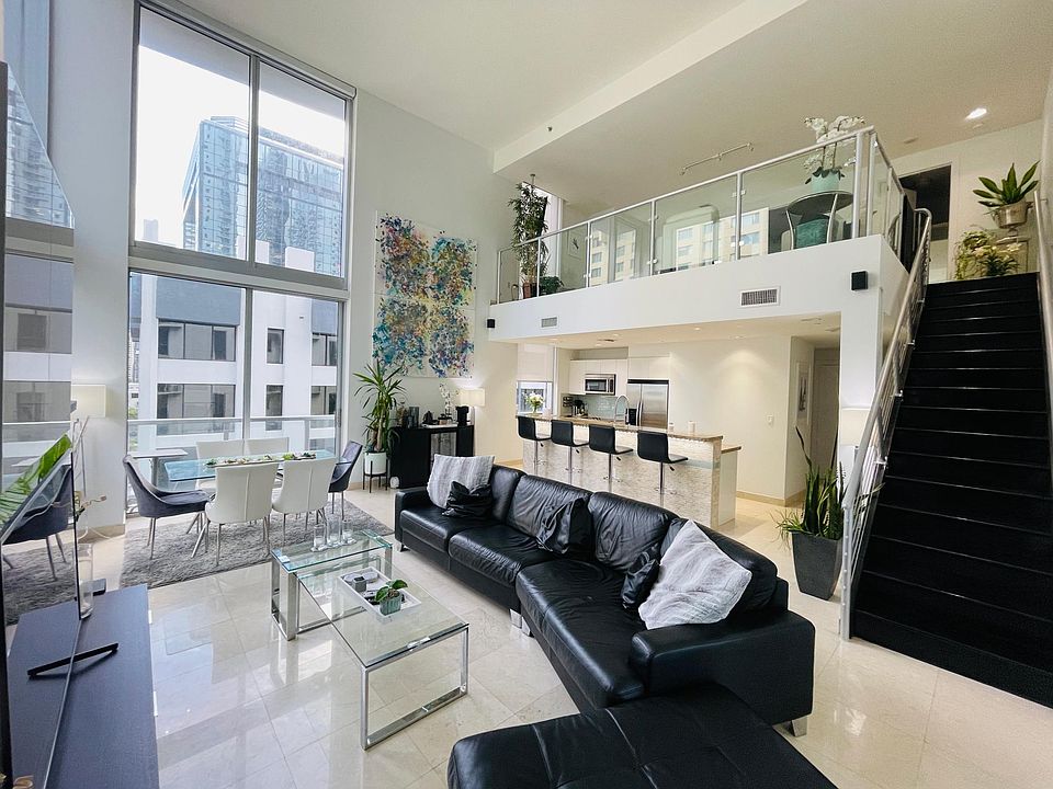 1st image of 1061 Brickell Plz