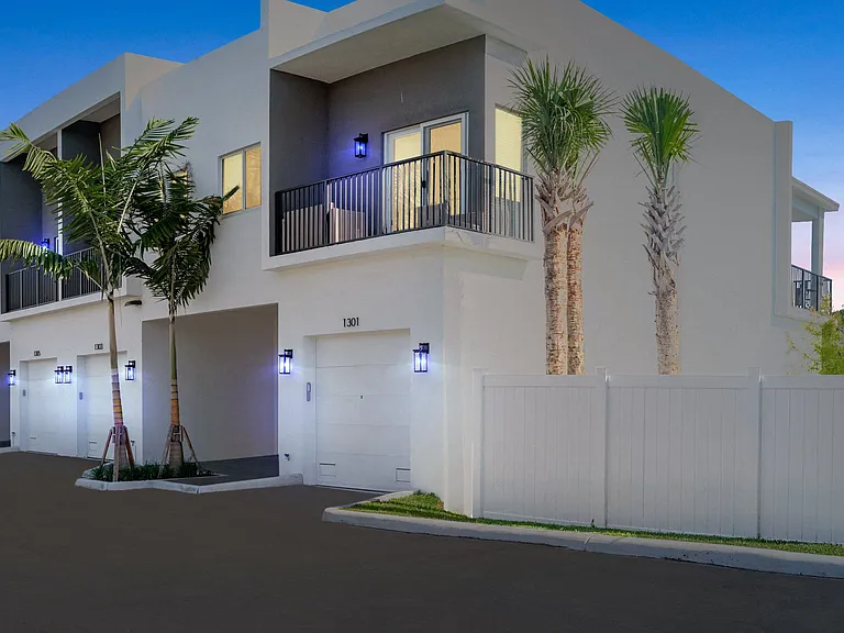 Pearl at Pompano Beach — Photo 20