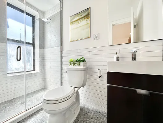 Rented by Voro NYC | media 12