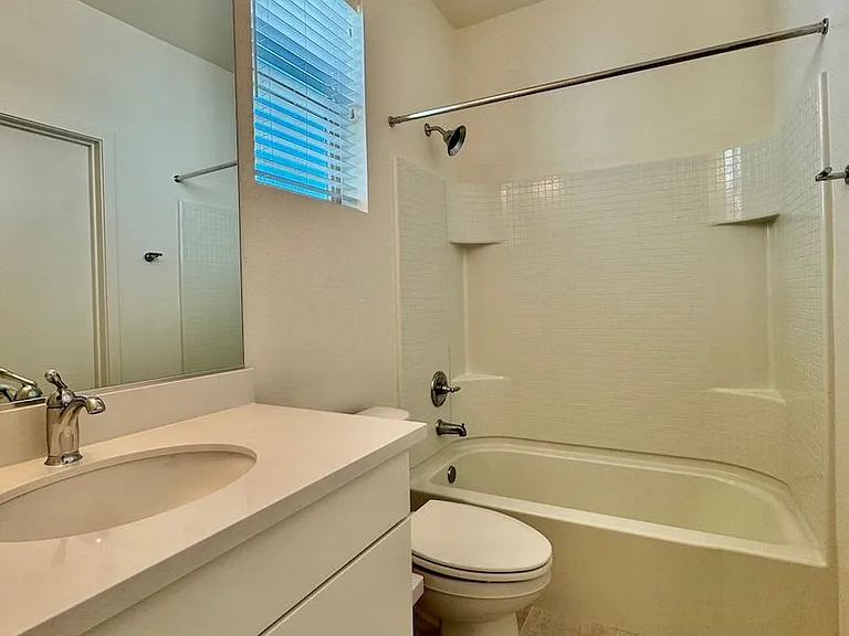 196 Log Pond Ln — Photo 16