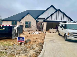 1008 Windy Ridge Dr, Longview, TX 75605