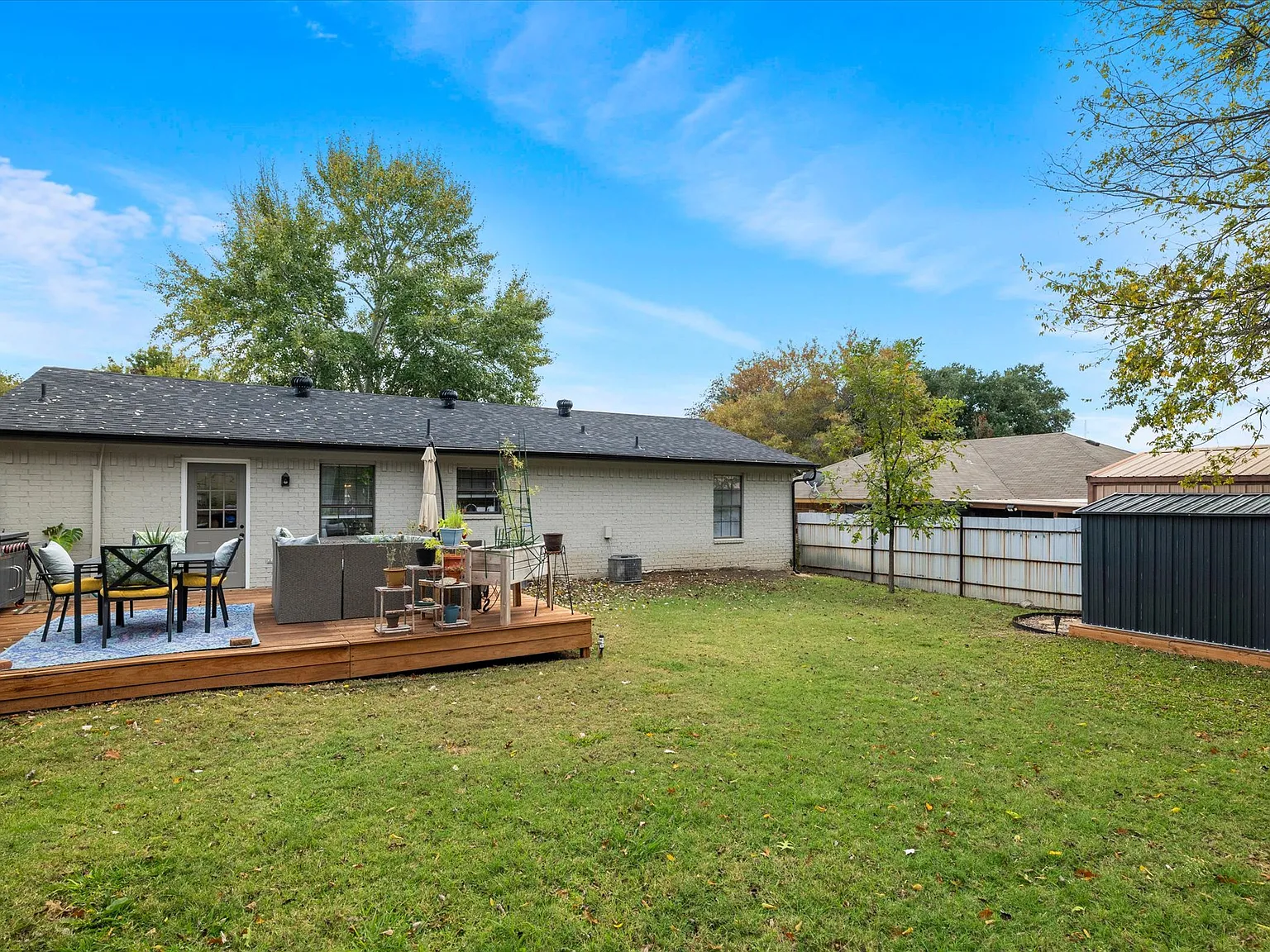 3 bed, 1316 sqft, $1,750 — Photo 3