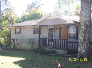 1124 Louvaine Rd, Jamestown, TN 38556