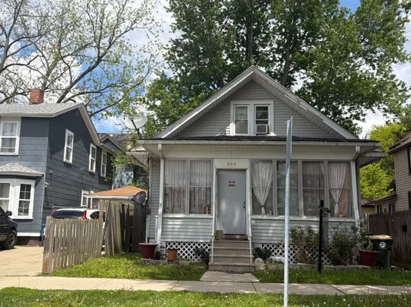 504 5th Ave, Aurora, IL 60505