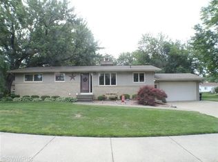 24 E 35th St, Holland, MI 49423