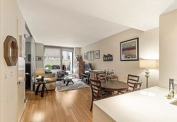 3rd image of 303 E 33rd St APT 2E