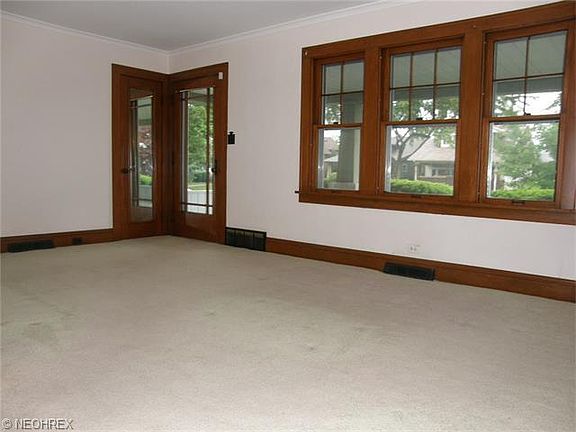3rd image of 3836 W 158th St
