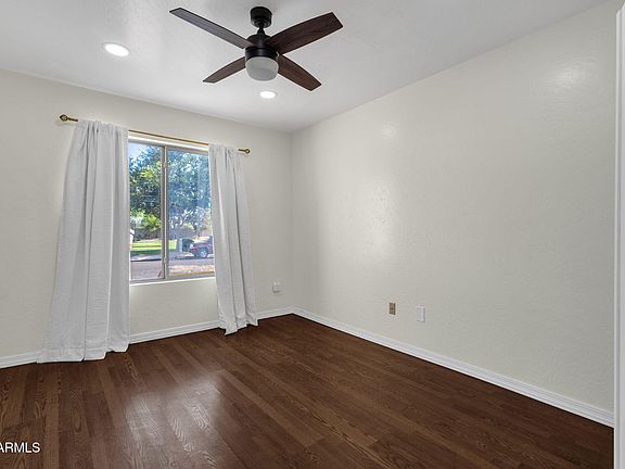 4th image of 7664 W KRALL Street