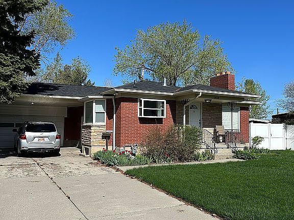 3rd image of 3858 S Eastwood Ln