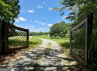 274 Red Barn Rd, Bowdon, GA 30108