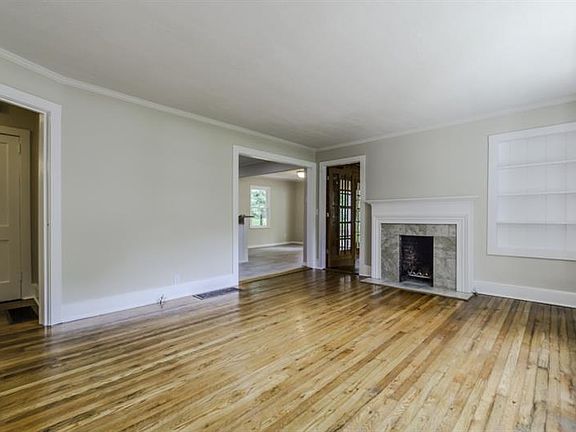 3rd image of 102 Strickland Dr SW