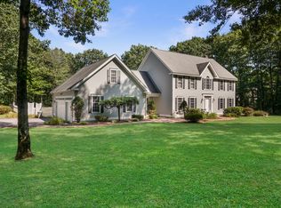 12 Whittemore Ln, Amherst, NH 03031