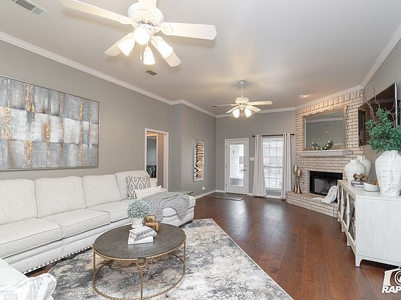 5th image of 4720 Rosewood Dr