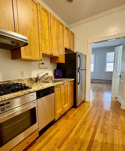 88 W Cedar St #A — Photo 1