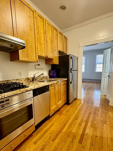 88 W Cedar St #A Photo 1