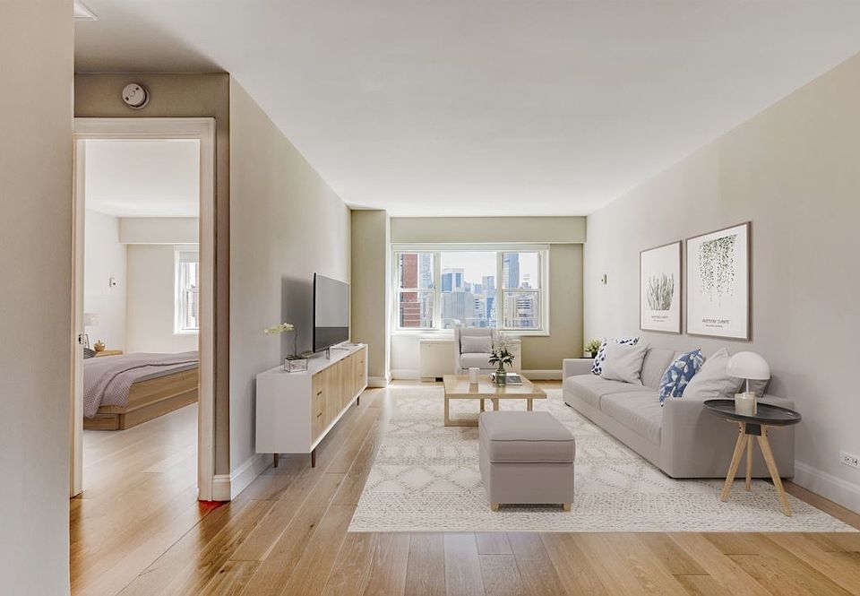 1st image of 20 W 64th St APT 31A