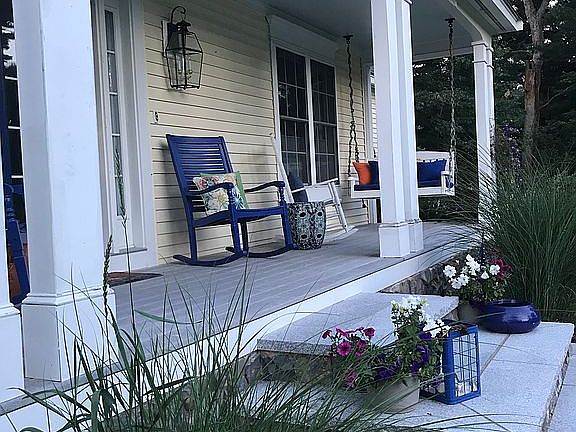 Granite steps/porch swing