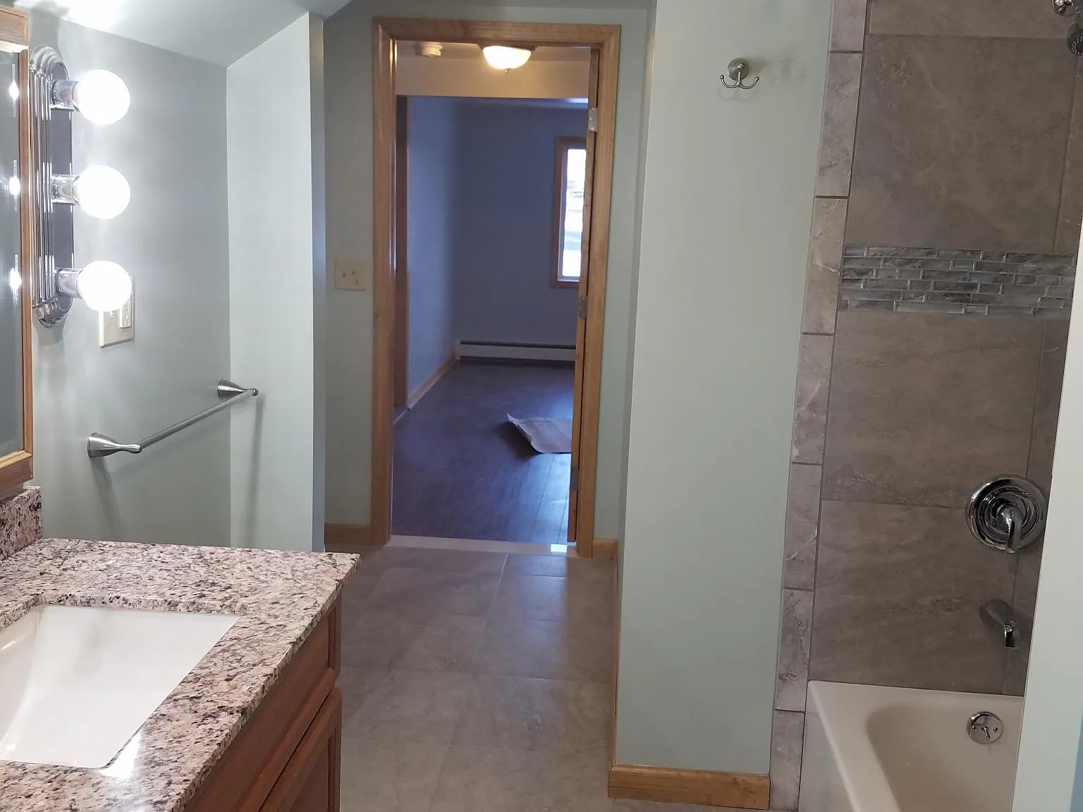 5834 S Transit Rd — Photo 2