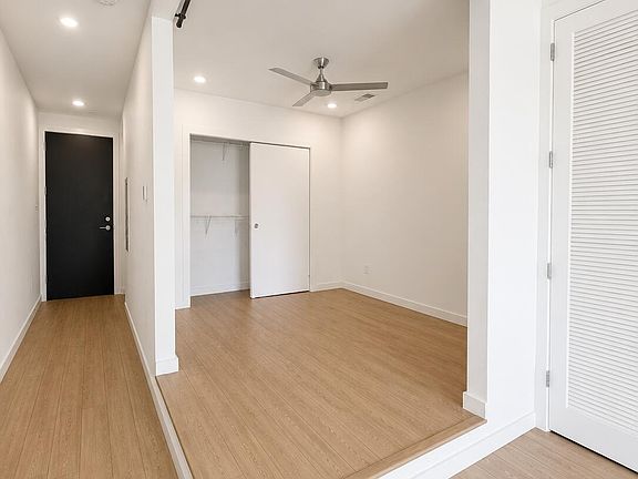 4th image of 919 Castle St #204