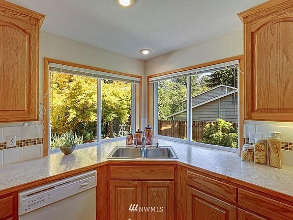 4th image of 11824 SE 87th St
