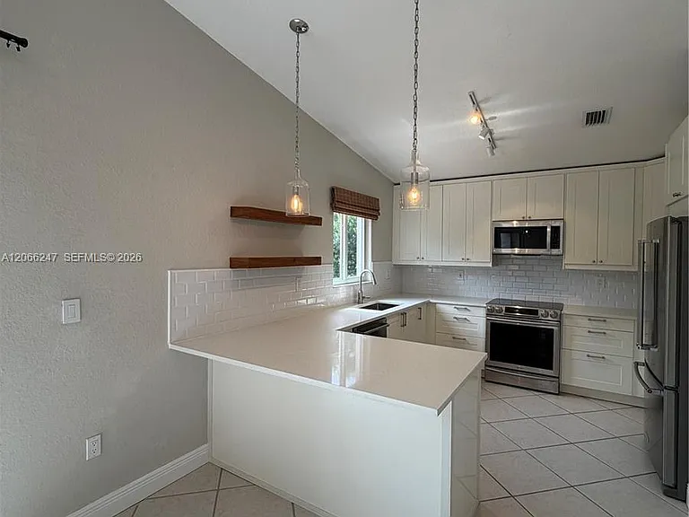 14525 NW 88th Ave — Photo 11