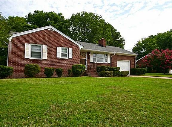 3rd image of 115 Southerland Dr