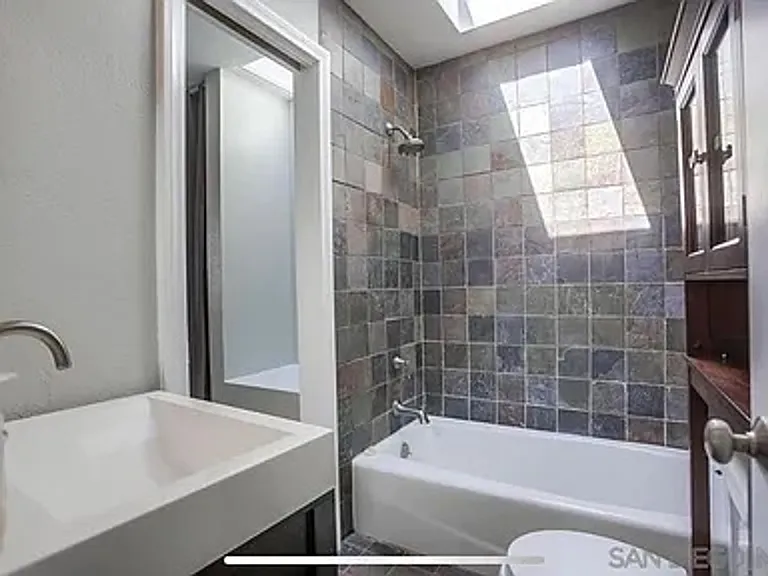 1111 Eureka St #8 — Photo 19