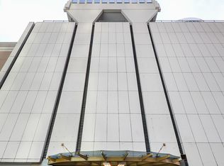 111 E Chestnut St APT 44H, Chicago, IL 60611