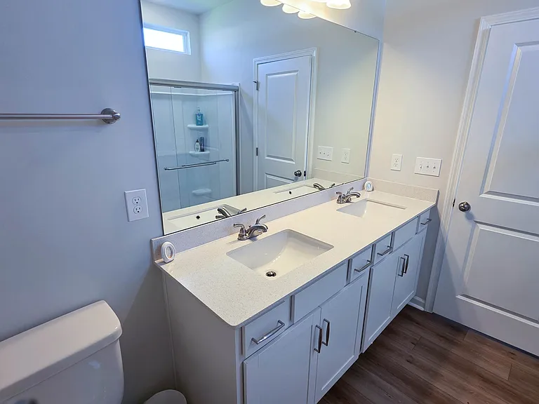 427 McGarry Dr — Photo 8
