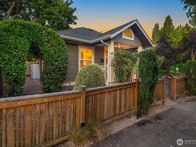 402 31st Avenue E, Seattle, WA, 98112