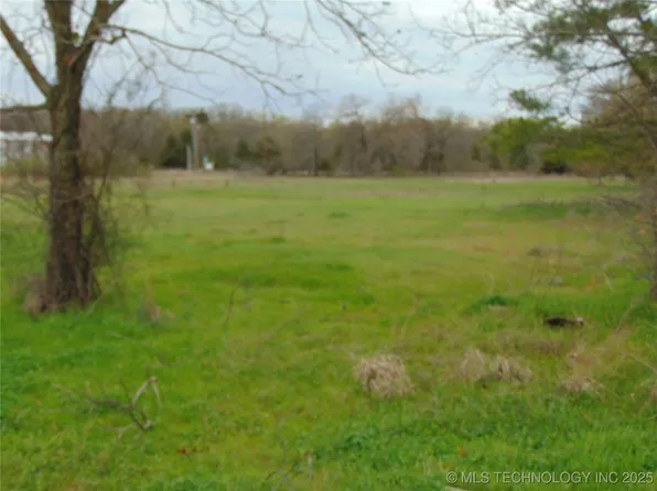 6950 Newport Rd, Lone Grove, OK 73443