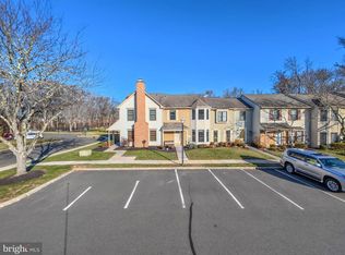 18 Devon Ct, Robbinsville, NJ 08691