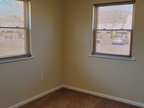 4th image of 800 Broyles Ave #5-B