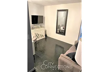 Rented by City Connections Realty