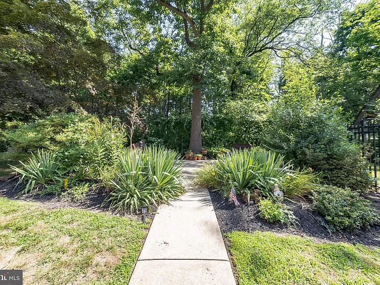 6100 Henry Ave #5B — Photo 24