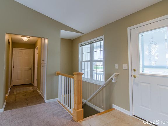 3rd image of 3942 Kentucky Ln