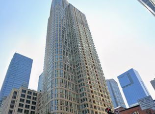 345 N La Salle Dr APT 901, Chicago, IL 60654