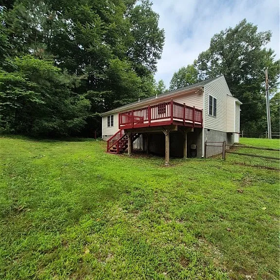 6527 Lakeshore Dr — Photo 3