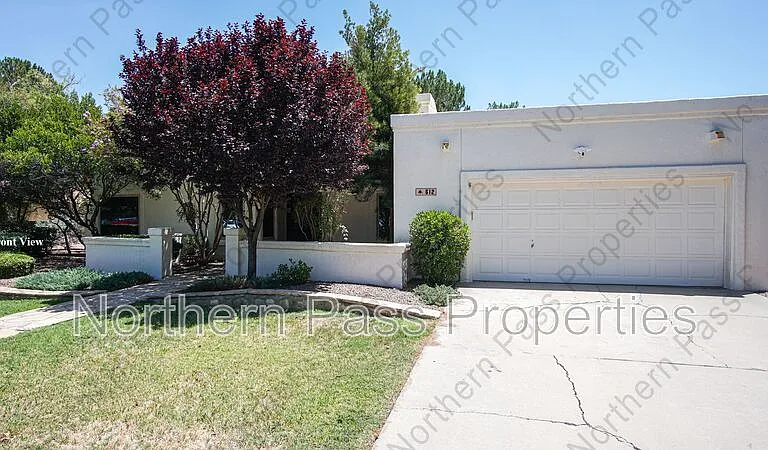 612 Willow Glen Dr — Photo 2
