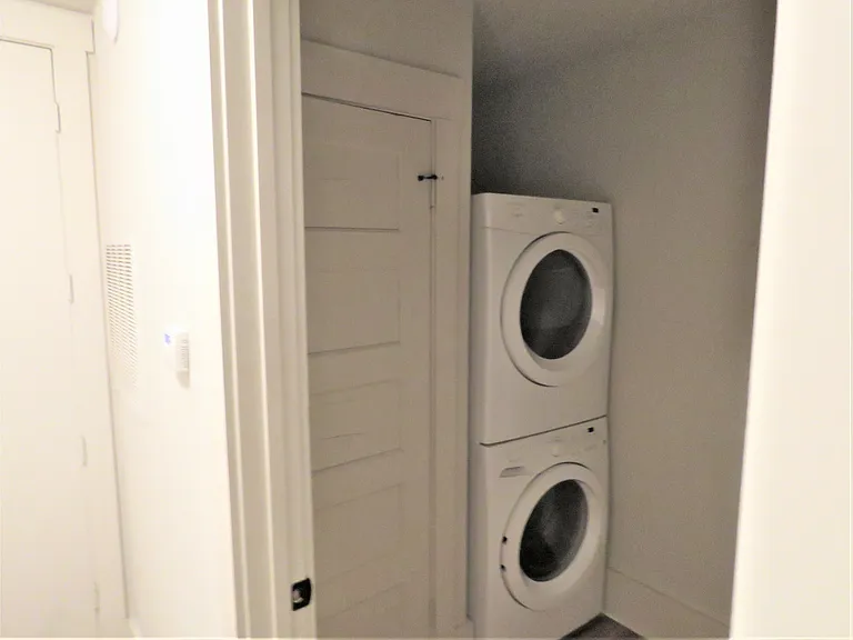 519 E Capitol Ave #2C — Photo 7