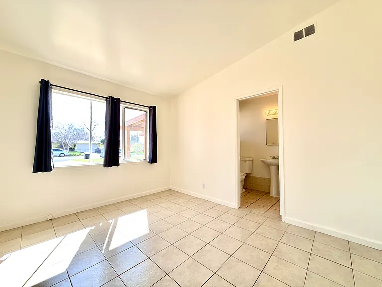 1151 W Avenue J14 — Photo 11