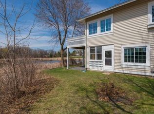 6910 Lake Ter E, Woodbury, MN 55125